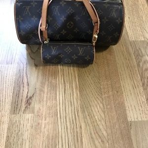 Authentic Louis Vuitton Papillon 30 with mini